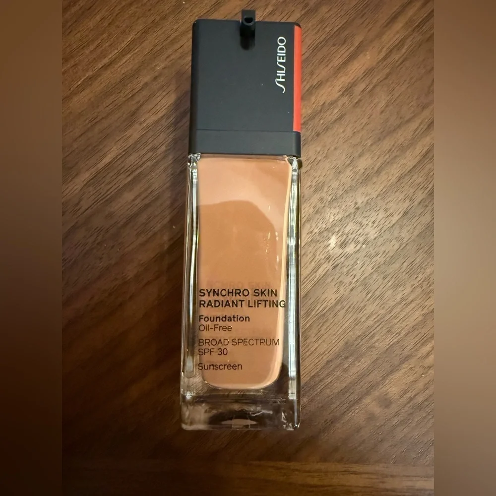 Shiseido Synchro Skin Radiant Lifting Foundation Spf 30 ~ 430 Cedar NEW